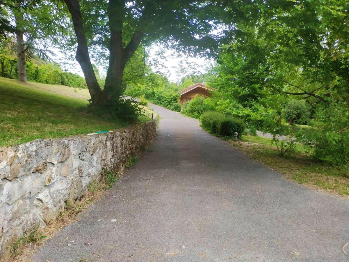 Chalet Chaleureux A Louatre Avec Piscine Partagee Exterior foto